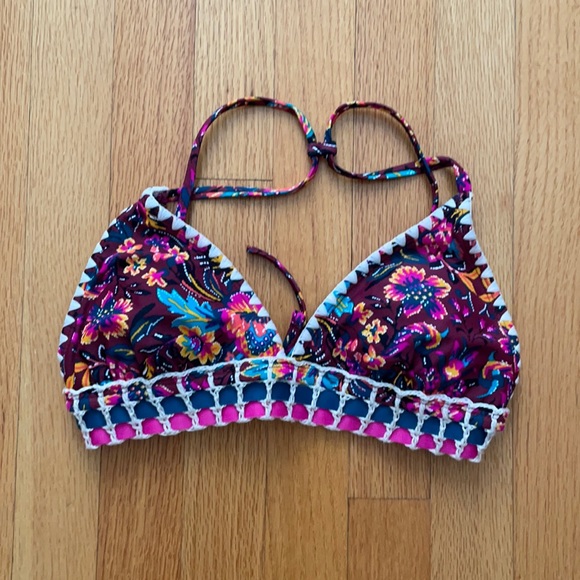 Xhilaration Other - Xhilaration Maroon Floral Bathing Suit Top